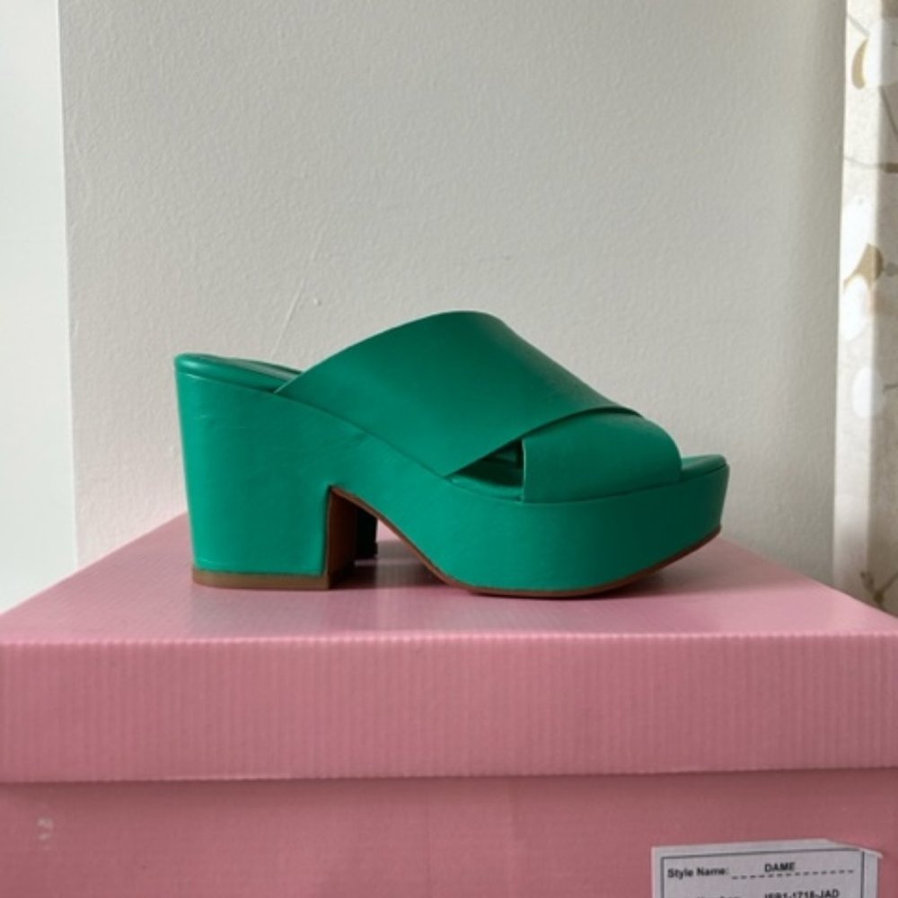 Intentionally Blank - Dame Platform in Jade